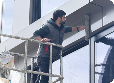 Dış Cephe Cam Temizleme